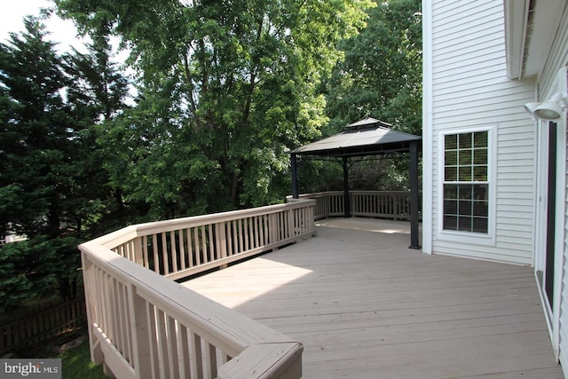 12360 Corncrib Ct, Bristow, VA 20136 - wooden terrace with a gazebo