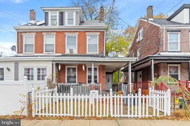 view of front of property with covered porch