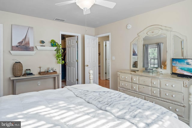 bedroom with ceiling fan