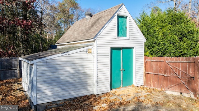 view of outbuilding