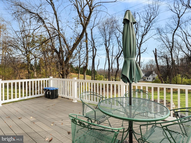 1150 Lewisville Rd, Berryville, VA 22611 - deck with outdoor dining space