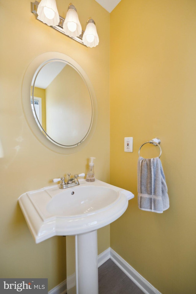 bathroom with sink