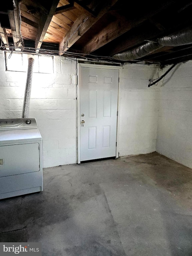 basement featuring washer / clothes dryer