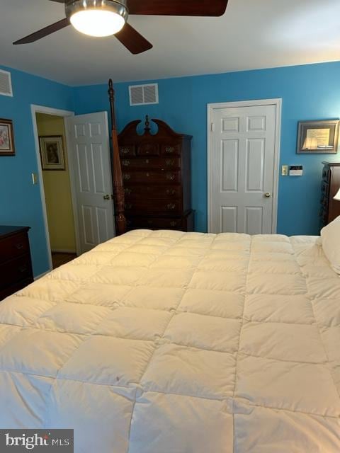 bedroom featuring ceiling fan