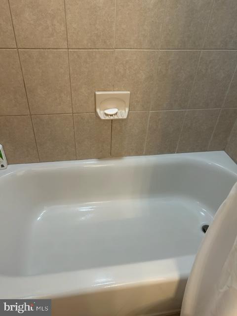 9221 Greenhouse Cir, Nottingham, MD 21236 - view of bathroom