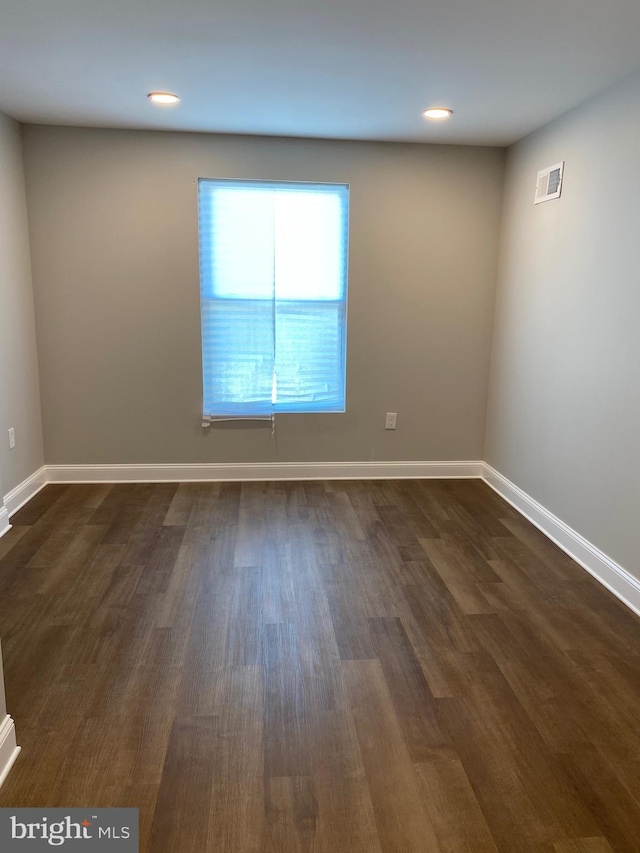 365 Union Aly, Pottstown, PA 19464 - empty room with dark wood-style flooring, baseboards, and recessed lighting