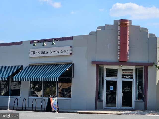 view of building exterior