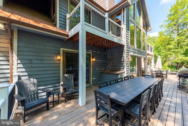 view of wooden deck