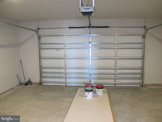 1240 Shore Dr, Colonial Beach, VA 22443 - garage with a garage door opener