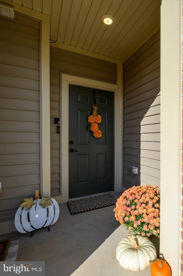 view of property entrance