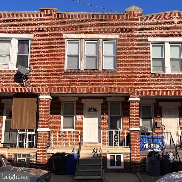 2073 Carver St, Philadelphia PA, 19124, 2 bedrooms, 1 bath townhouse for sale