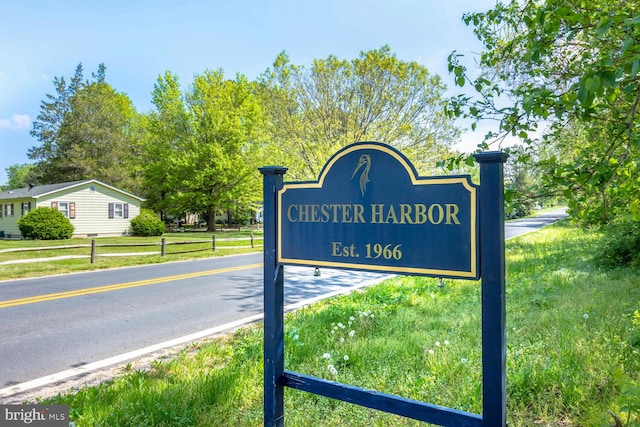 view of community / neighborhood sign