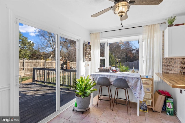 view of sunroom / solarium