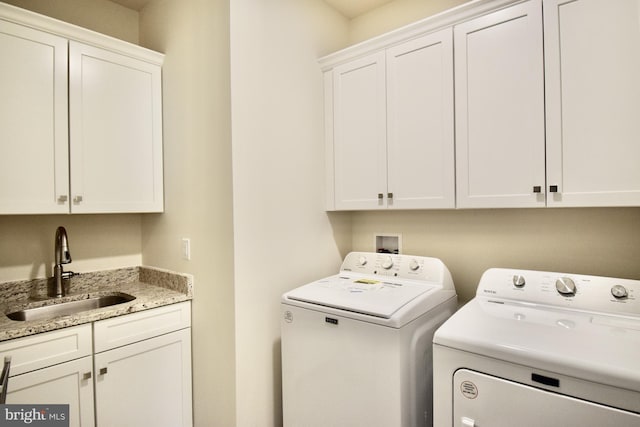714 Walkers Mill Ln, Wilmington, DE 19807 - laundry room featuring cabinet space and washer and clothes dryer