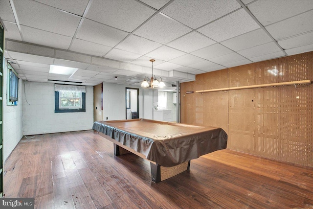 rec room featuring hardwood / wood-style floors, a paneled ceiling, and pool table