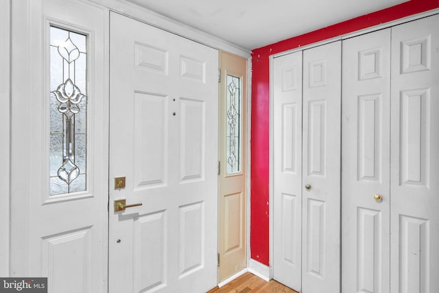 8111 Bird Ln, Greenbelt, MD 20770 - foyer featuring light wood-style floors and baseboards