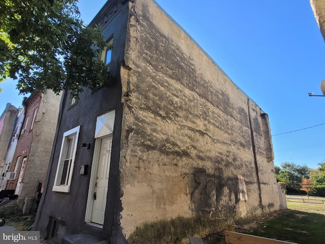 2318 N Beechwood St, Philadelphia, PA 19132 - view of side of home