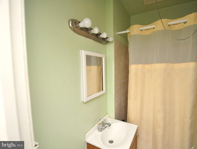 bathroom featuring vanity