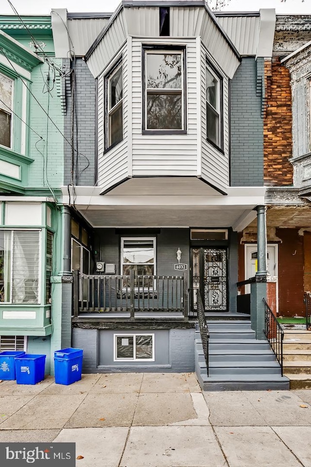 view of front of home with a porch