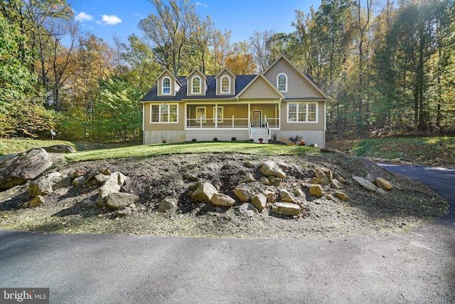 view of front of home with covered porch