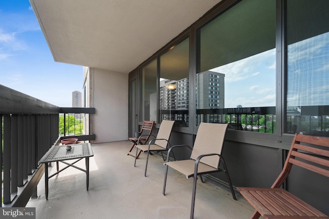 3701 S George Mason Dr Unit 1005N, Falls Church, VA 22041 - balcony featuring a city view