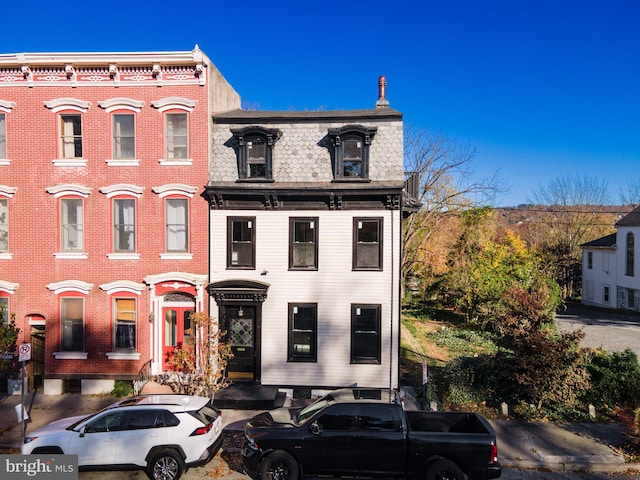 667 Ferry St, Easton PA, 18042, 4 bedrooms, 2.5 baths townhouse for sale