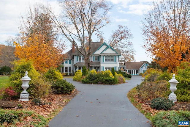 view of front of house