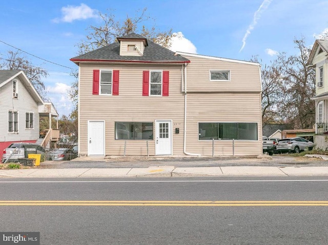 view of front of house