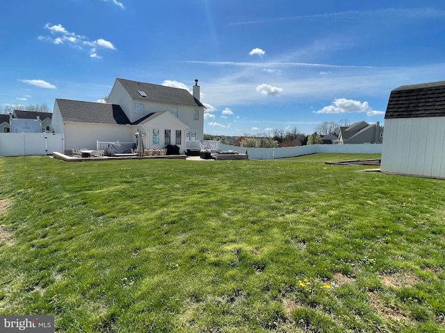 view of yard with a patio