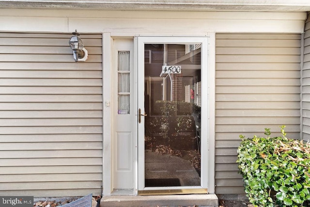 view of property entrance