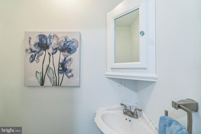 bathroom with sink