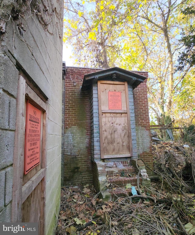 view of outdoor structure