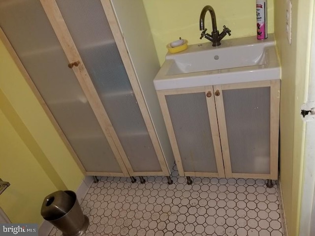 bathroom with sink