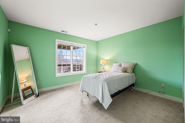 bedroom featuring carpet floors