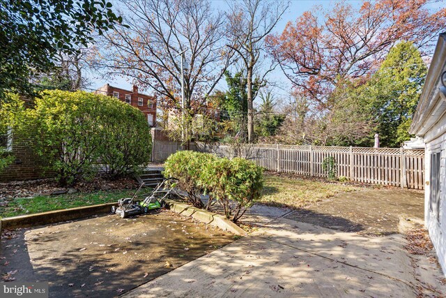 841 E Belvedere Ave E, Baltimore, MD 21212 - view of yard featuring a patio area