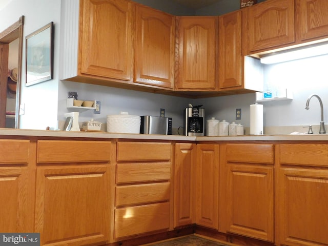 kitchen featuring sink