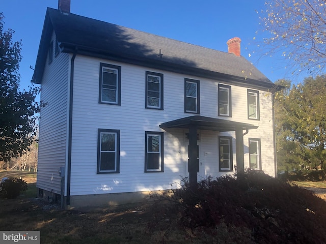 view of colonial inspired home