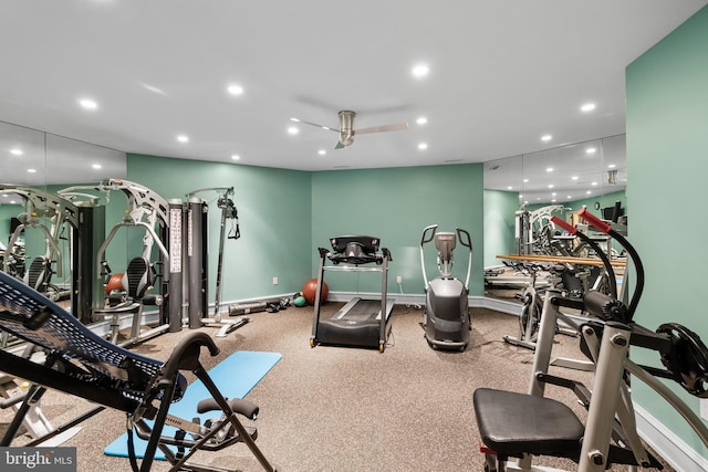 exercise room featuring ceiling fan