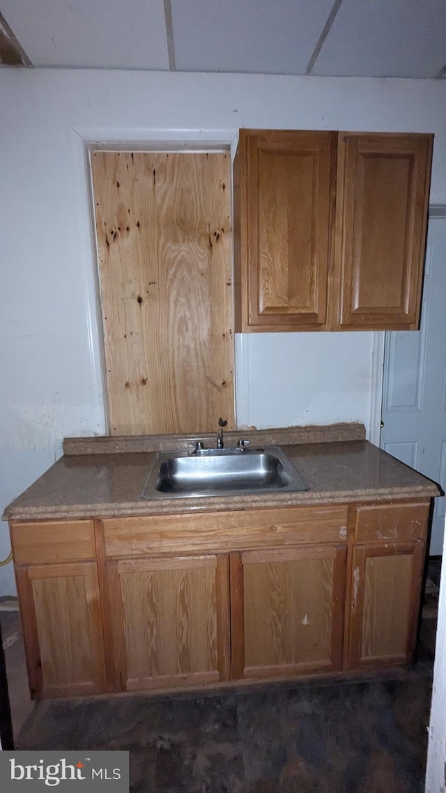 kitchen featuring sink