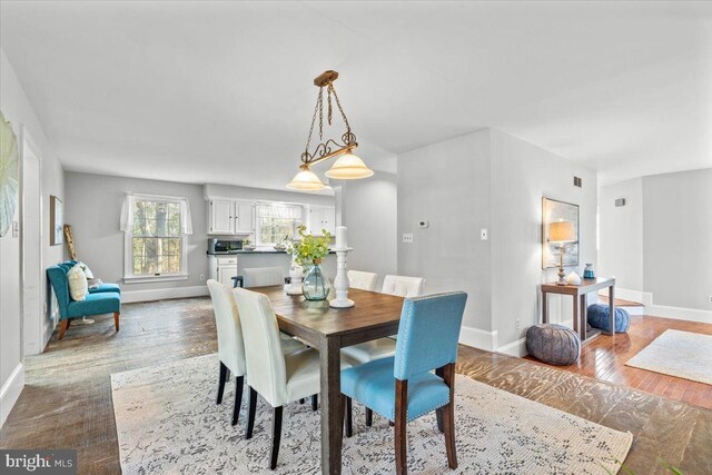 dining room featuring hardwood / wood-style flooring