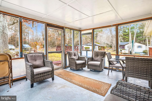 view of sunroom / solarium