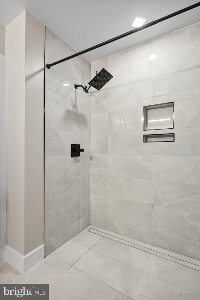 1028 Bladensburg Rd NE Unit 38, Washington, DC 20002 - full bath with tiled shower