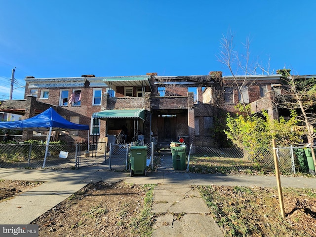 view of front facade