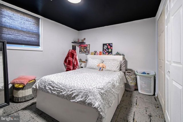 bedroom featuring a closet