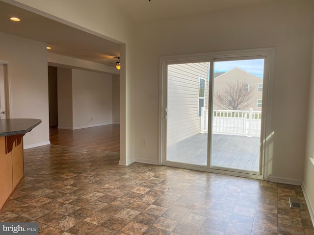 empty room with ceiling fan