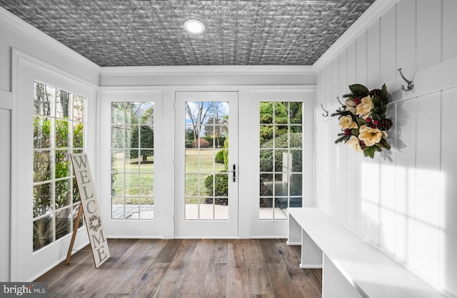 189 Constitution Dr, Princeton, NJ 08540 - mudroom with crown molding, an ornate ceiling, and dark wood-style floors