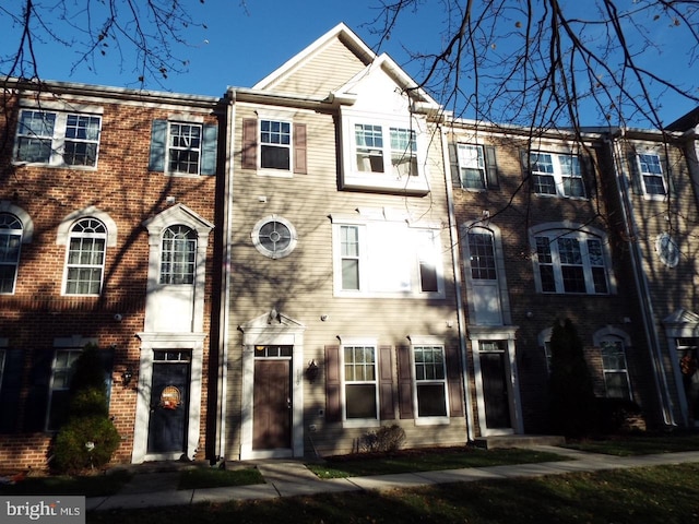 view of townhome / multi-family property