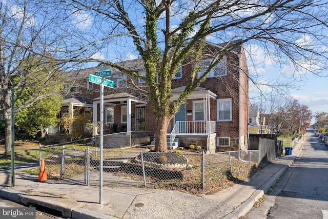 view of front of property