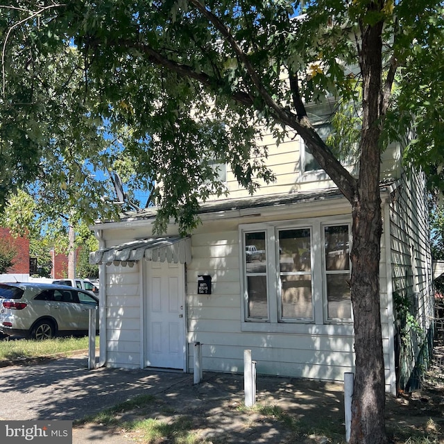 view of front of home