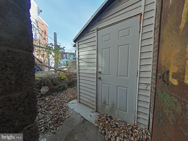 view of outbuilding